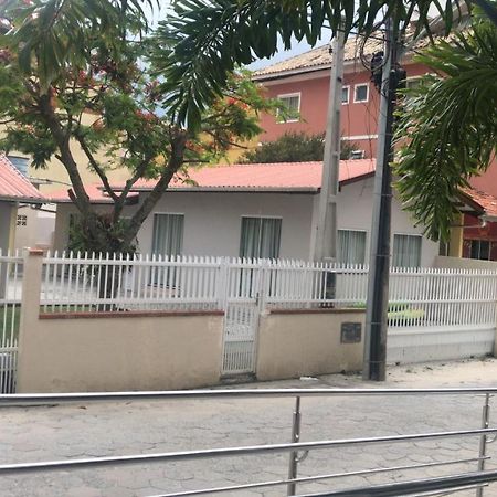 Residencial Cecilia Cruz Villa Bombinhas Dış mekan fotoğraf